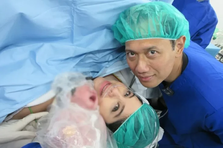 Annisa Pohan Melahirkan...