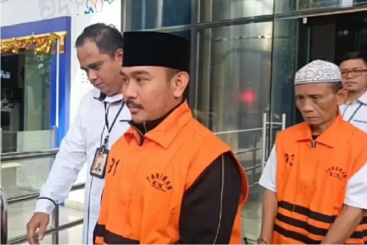 KPK Telusuri Pembelian...