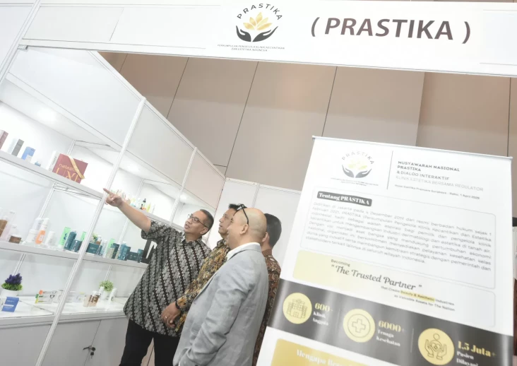 Industri Estetika Tumbuh...