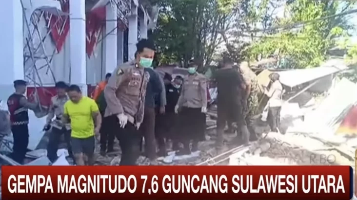 Update Gempa Besar Guncang...
