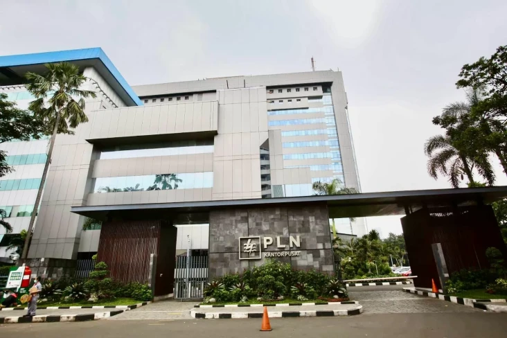 Di Tengah Dinamika Global,...