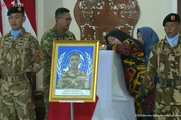 Isak Tangis Iringi Kedatangan...