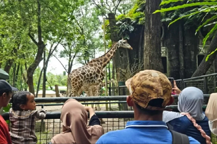Pengunjung Libur Paskah...