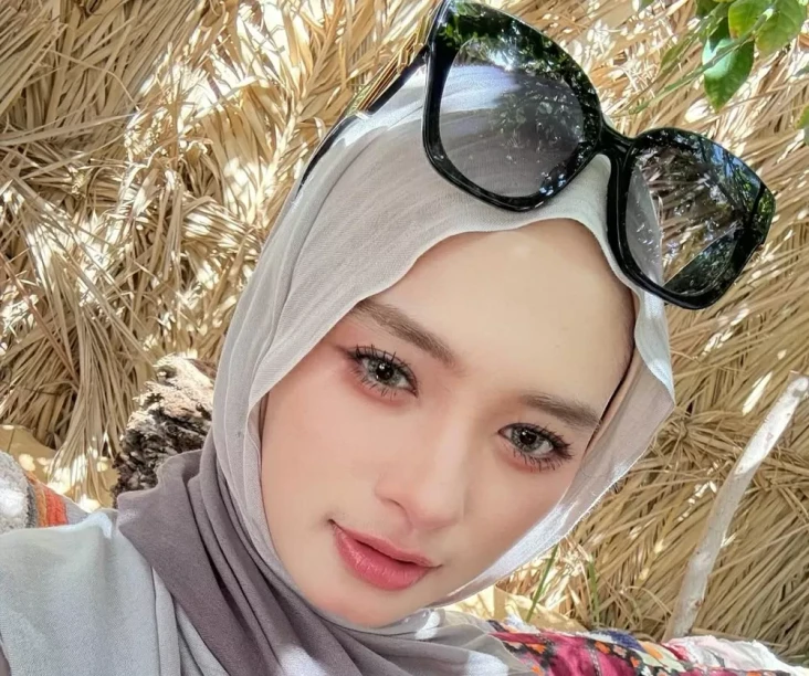 Viral! Inara Rusli Resmi...