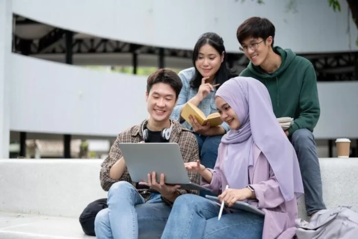 Saat Gelar Tak Lagi...