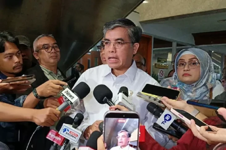 Menaker Siap Pangkas...