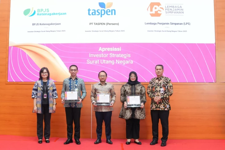 TASPEN Dinobatkan sebagai...