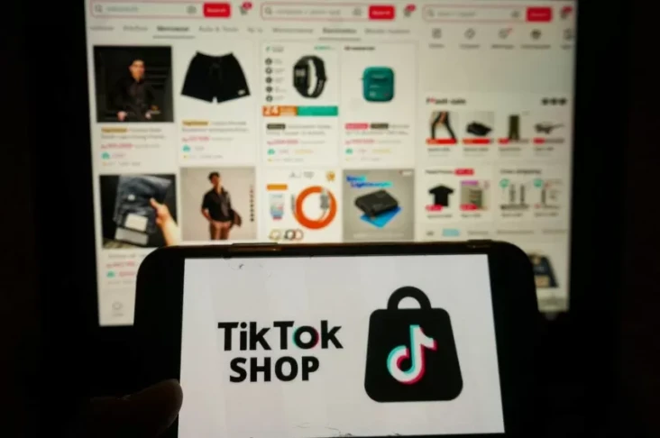 Penjualan E-Commerce...