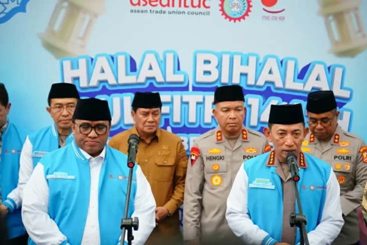 Halalbihalal dengan...
