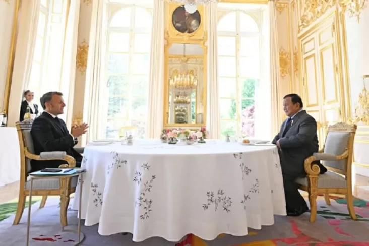 Prabowo dan Macron Bahas...