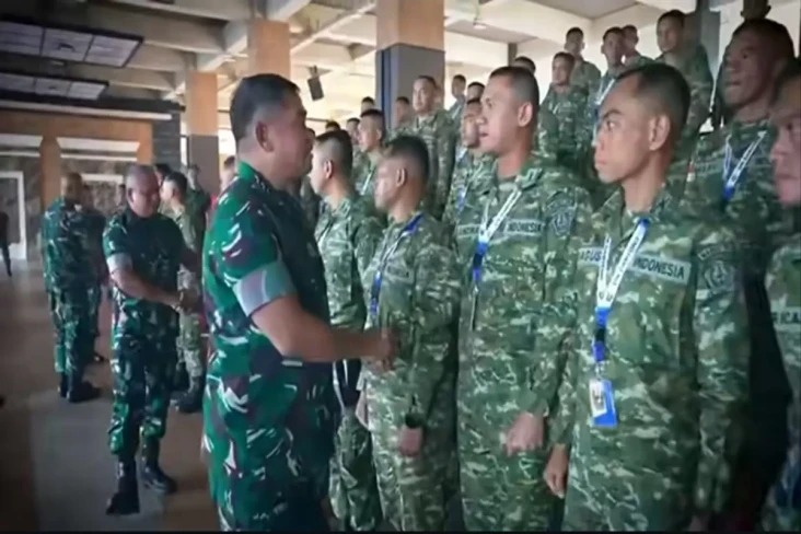 TNI AD Kirim 104 Perwira...