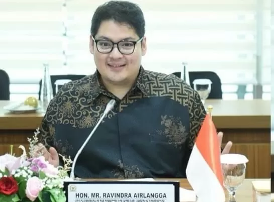 Ravindra Dinobatkan...