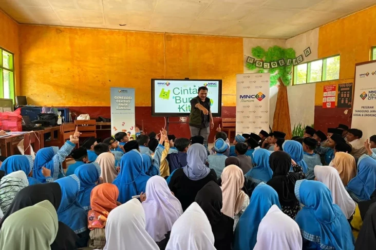 Siswa SDN Cibilik Antusias...