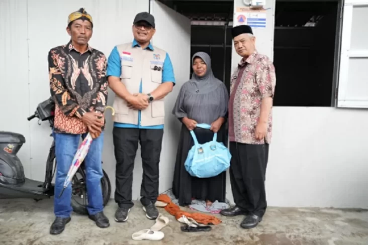 Momen Penghuni Huntara...