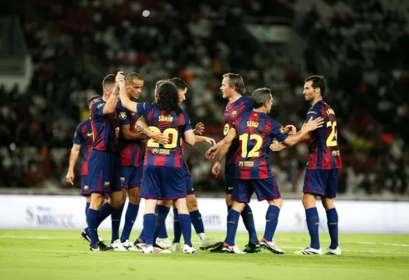 Barcelona Legends Kalahkan...