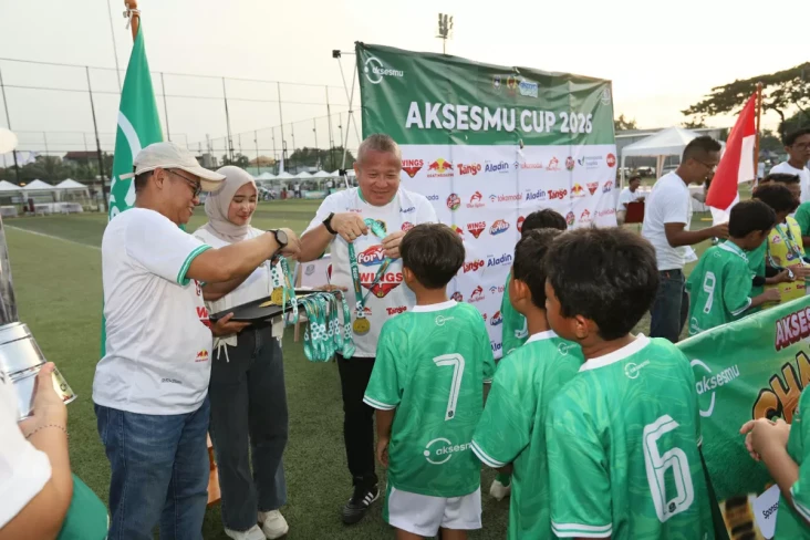 Meriahkan Ulang Tahun,...