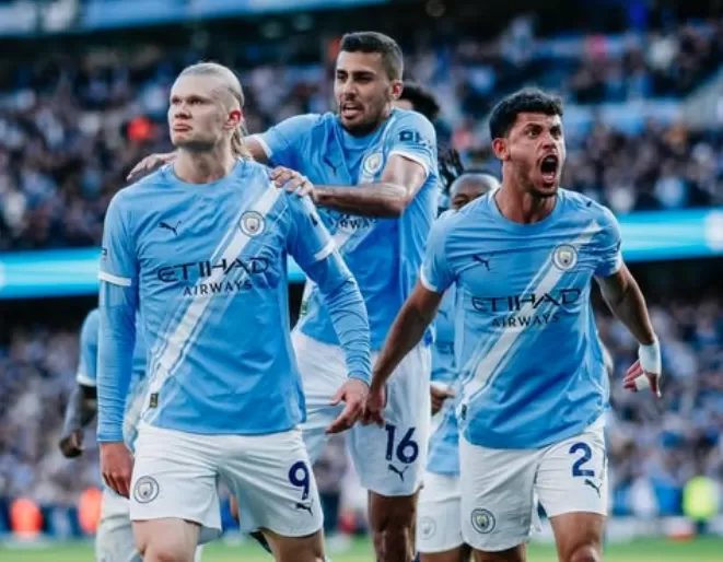 Manchester City Bekuk...
