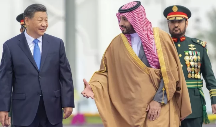 China Butuh LNG via...
