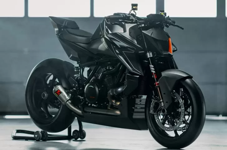 KTM 1390 Super Duke...