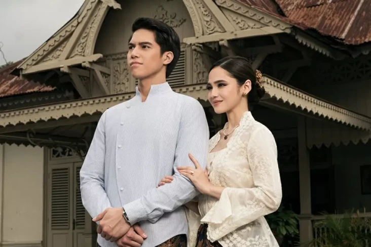 El Rumi dan Syifa Hadju...