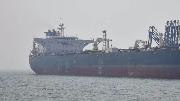 Lebih dari 40 Kapal...