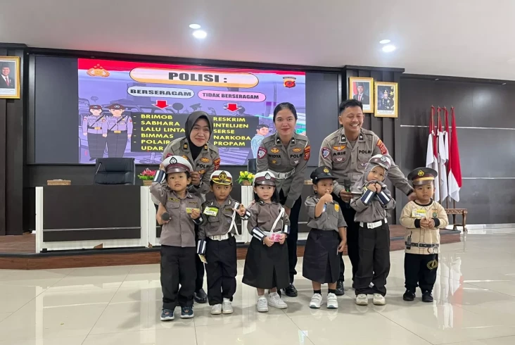 Warga Apresiasi Kapolri...