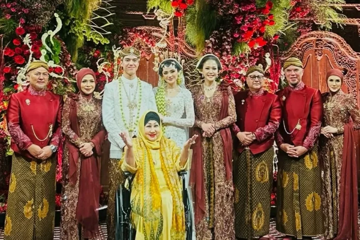El Rumi dan Syifa Hadju...