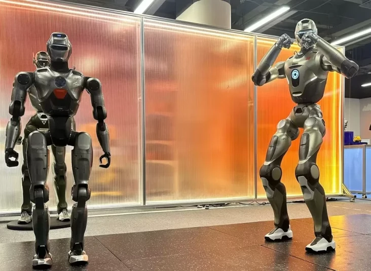 Hadirkan Robot Humanoid,...