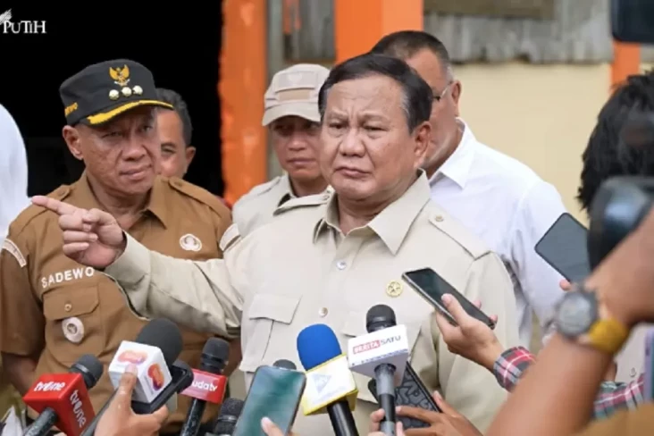 Prabowo Tinjau Pengolahan...
