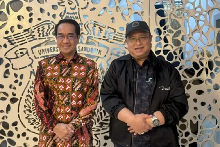 Anggota Dewan Pembina...