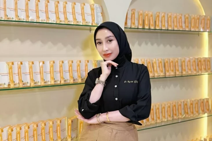 Reza Gladys Bantah Gaji...