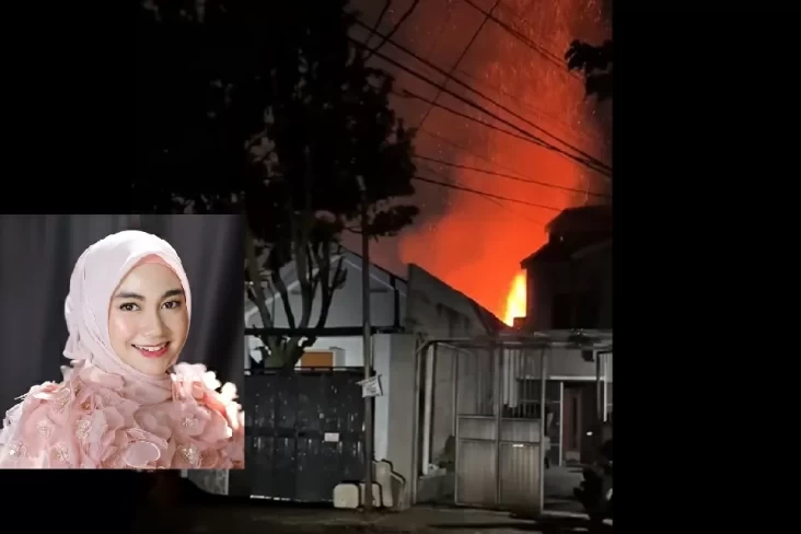 Rumah Anisa Rahma Terbakar,...