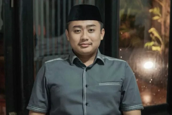 Tanggapi Amien Rais,...