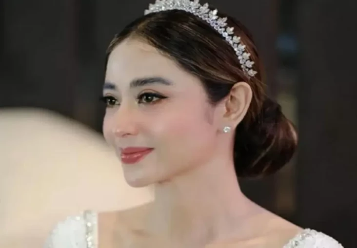 Dewi Perssik Geram Usai...