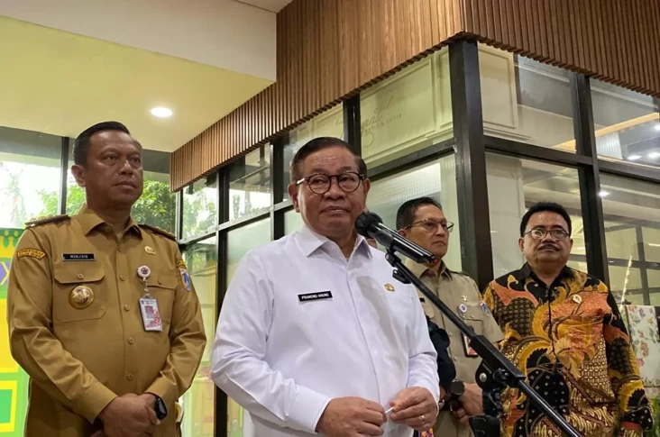 Pramono Terima Tamu...