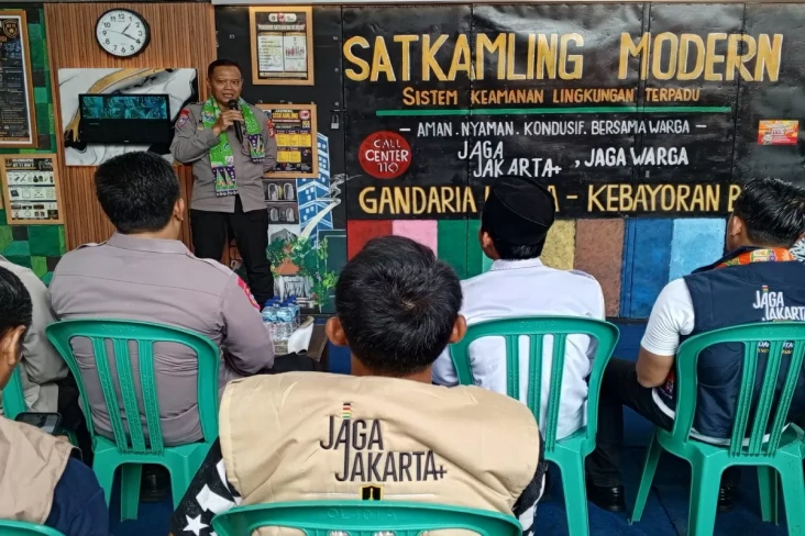 RT 11 Gandaria Utara...