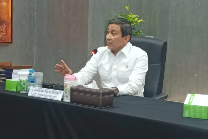Rekomendasi Komisi Reformasi...