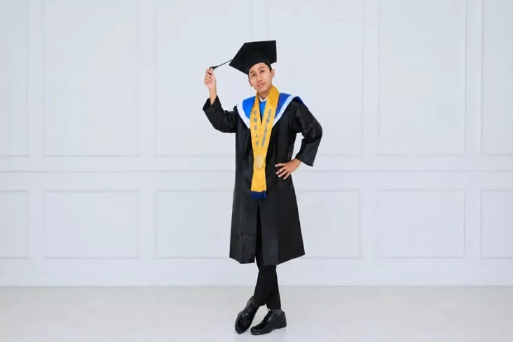 Wisudawan Termuda Undip...