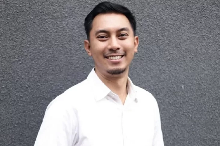 Pendidikan di Antara...