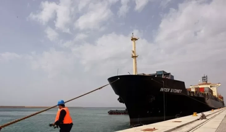 Pelabuhan Iran Siap...