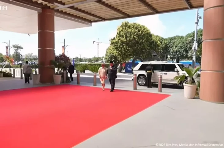 Naik Maung Garuda, Prabowo...