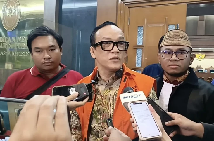 Hakim Tanya Pantaskah...