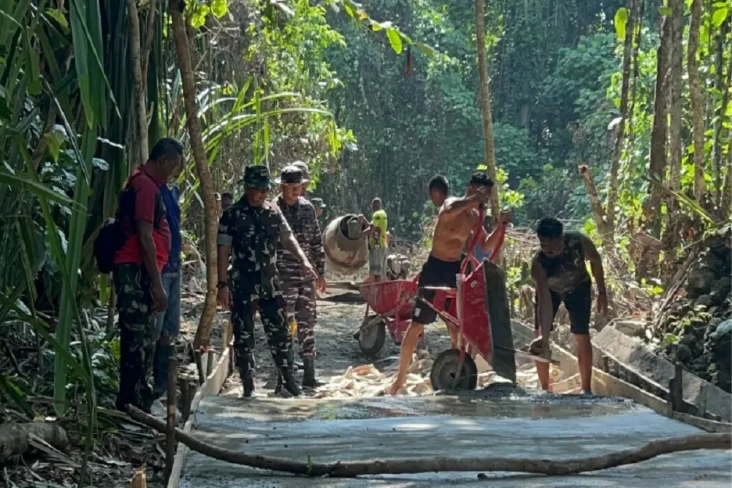 TMMD ke-128, Warga Papua...