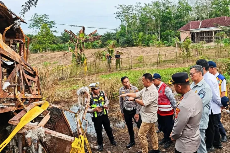 Tinjau Kecelakaan di...