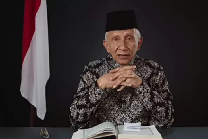 Pengamat: Amien Rais...