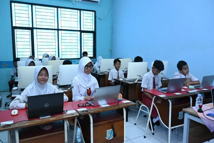 Cegah Jual Beli Kursi...