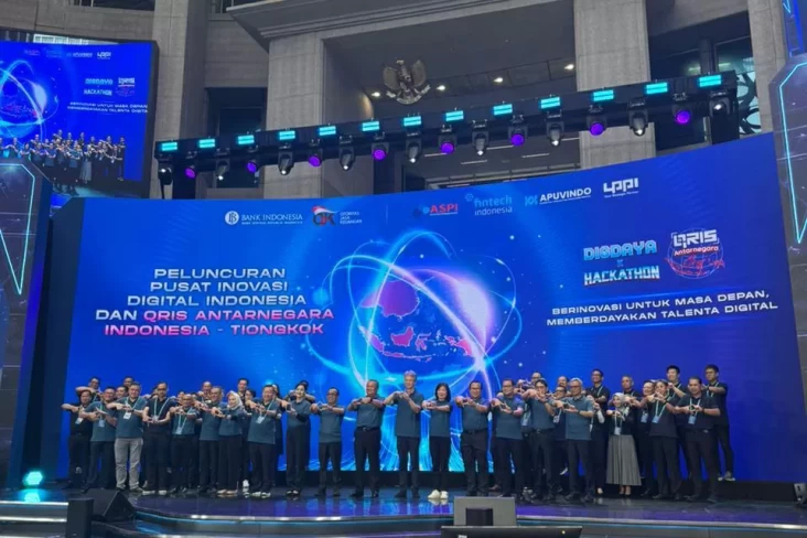 Ada Finpay di Balik...
