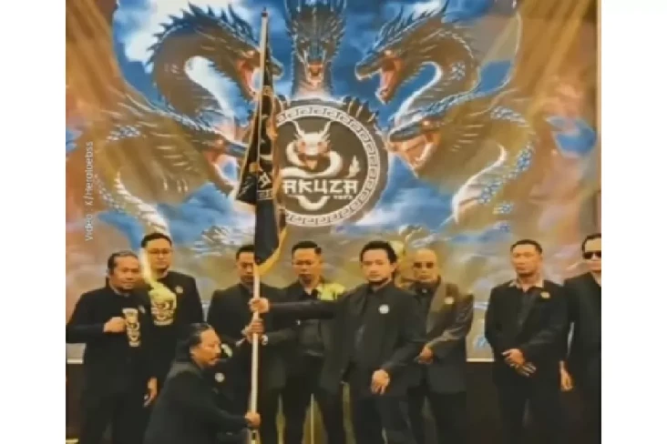 Profil Yakuza Maneges,...