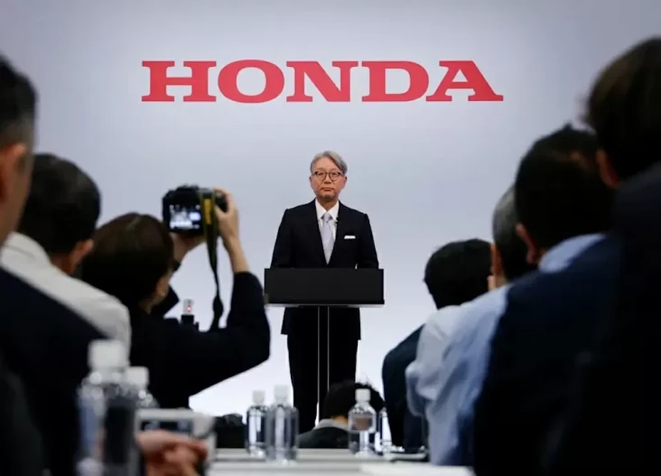 Strategi Honda Lawan...