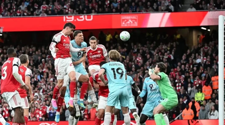 Arsenal Tekuk Burnley...